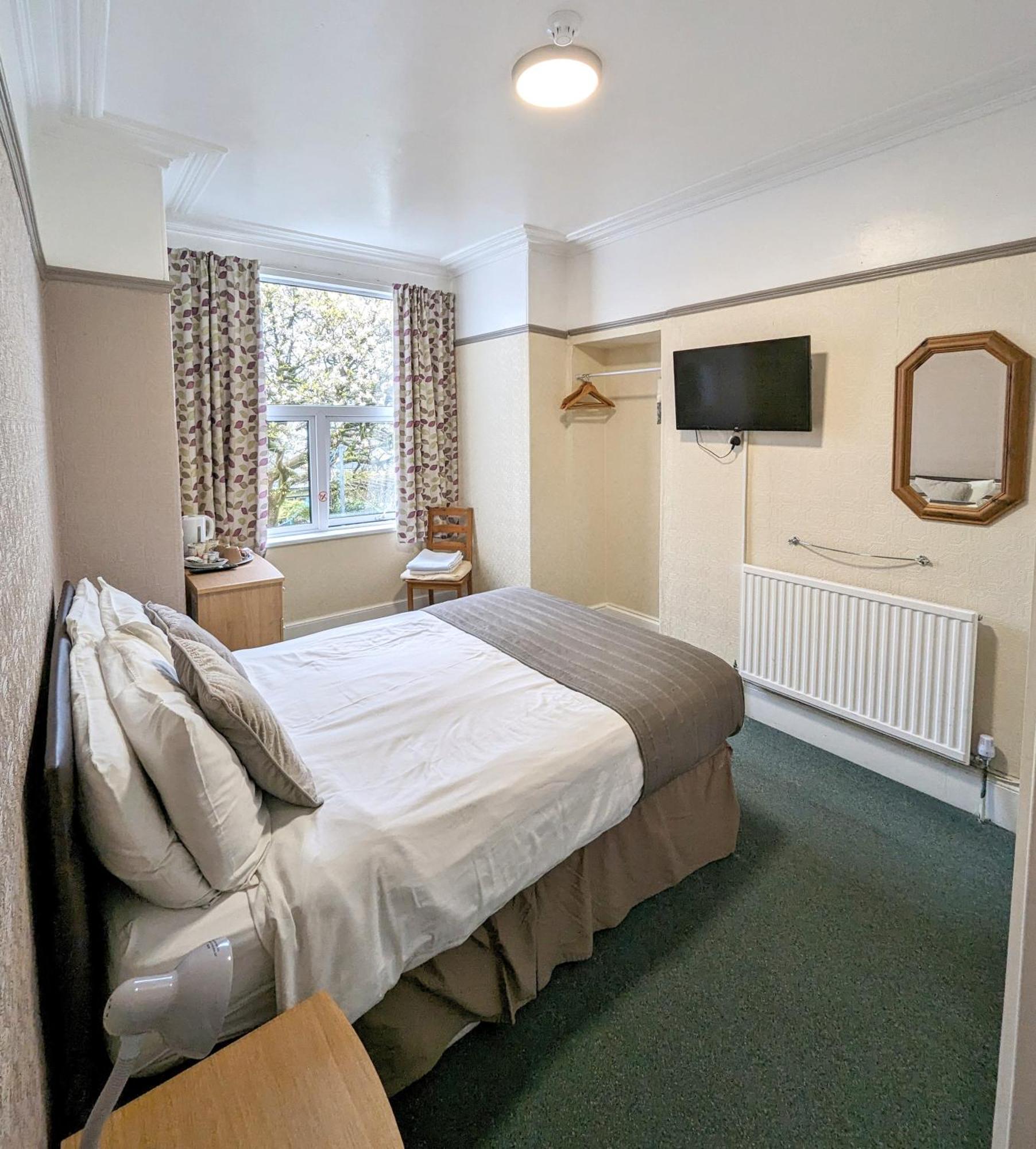 The George Guest House Plymouth Bagian luar foto