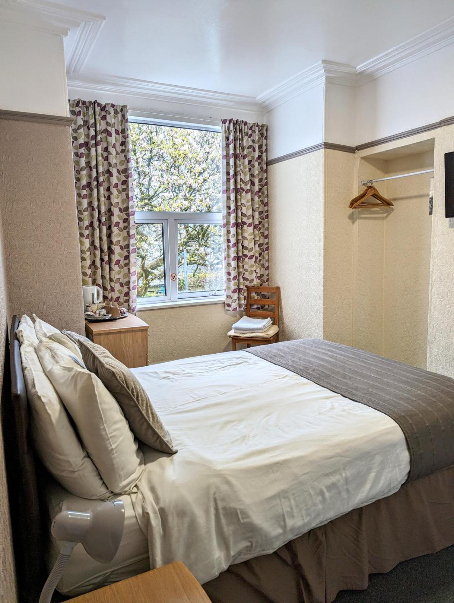 The George Guest House Plymouth Bagian luar foto